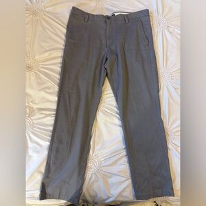 Dockers Men's Slim Fit Gray Pants